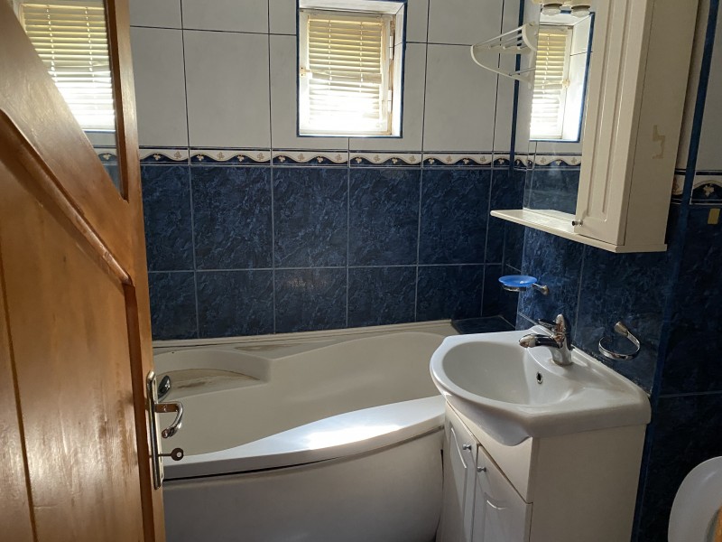 3 camere decomandate foarte spatios centrala termica, Sarari, mobilat, Lic Henry Coanda, etaj1