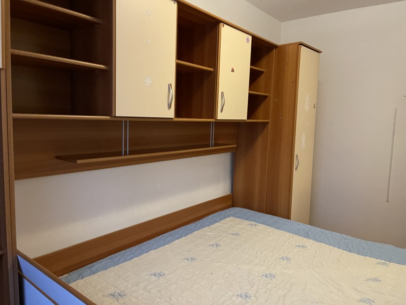 3 camere semi, Brazda lui Novac, etaj3, Complet Vechi - in spatele Valentino