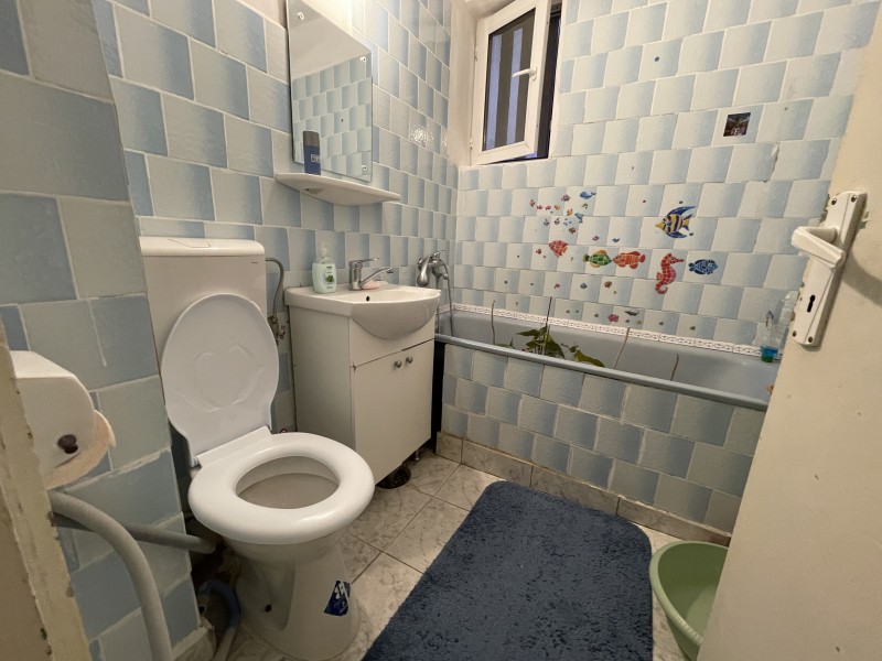 3 camere semi, Brazda lui Novac, etaj3, Complet Vechi - in spatele Valentino