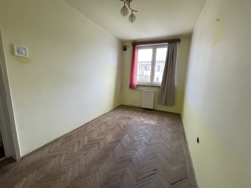 3 camere semidecomandate, 58mp, etaj3, Nanterre - Puskin,Calea Bucuresti, nemodernizat