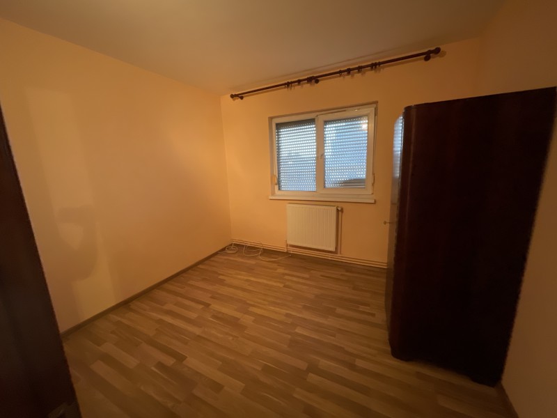 3 camere semidecomandate, Calea Bucuresti - Petre Ispirescu et4, centrala termica proprie