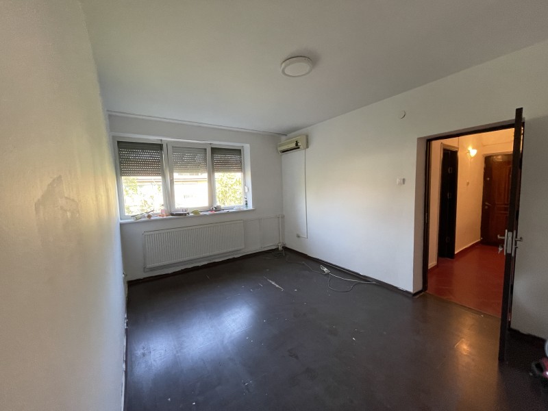 3 camere semidecomandate, Calea Bucuresti - Petre Ispirescu et4