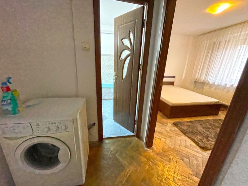 3 camere semidecomandate, Ultracentral - Primarie - English Parc, zona pietonala, etaj 2