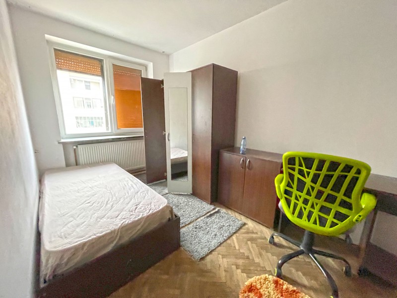 3 camere semidecomandate, Ultracentral - Primarie - English Parc, zona pietonala, etaj 2