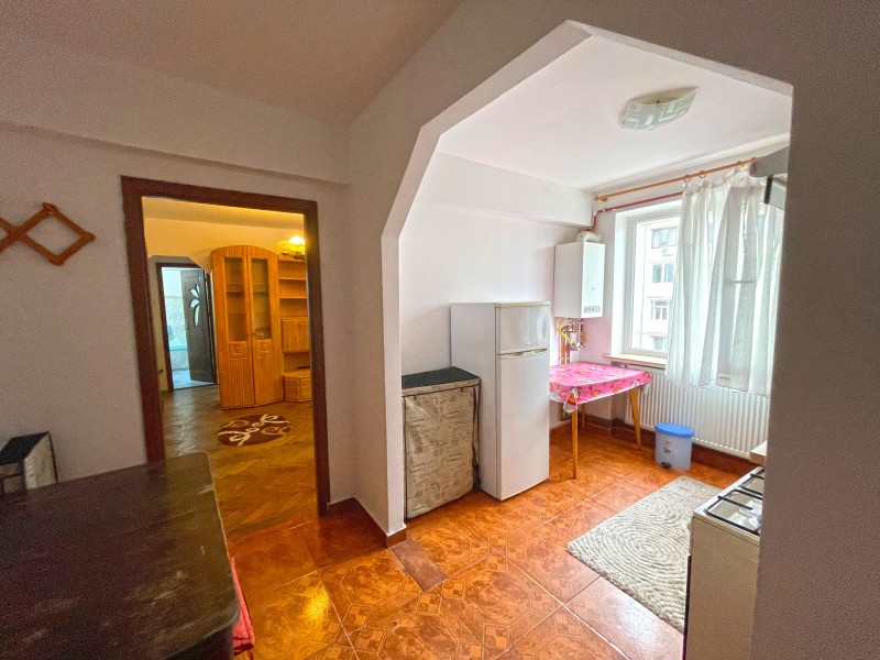 3 camere semidecomandate, Ultracentral - Primarie - English Parc, zona pietonala, etaj 2