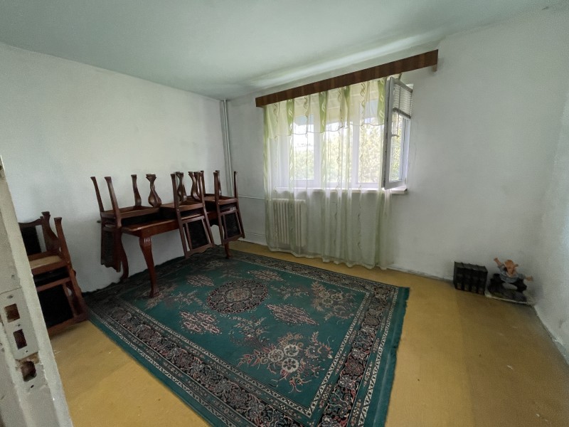 3 camere semidecomandate, etaj3/4, Brazda lui Novac zona Complex Vechi