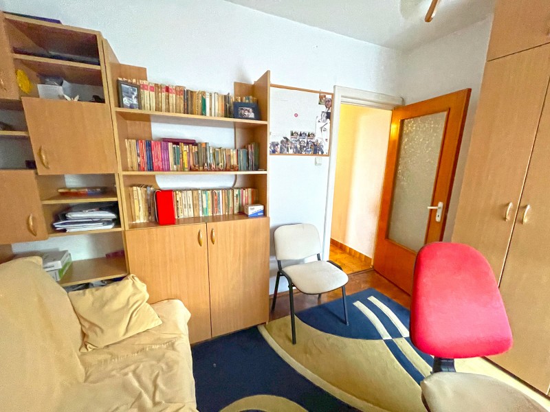 3 camere spatioase, mobilate si utilate complet, etaj1, Ultracentral - Mercur Mall, Asirom, centrala termica proprie