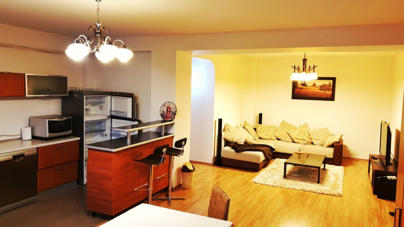 3 camere spatioase, modern, Ciuperca, bloc 2008, et2 cu lift, centrala