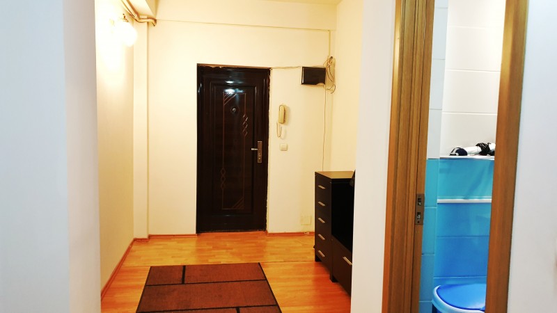 3 camere spatioase, modern, Ciuperca, bloc 2008, et2 cu lift, centrala