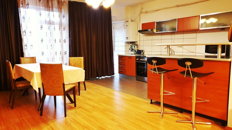 3 camere spatioase, modern, Ciuperca, bloc 2008, et2 cu lift, centrala