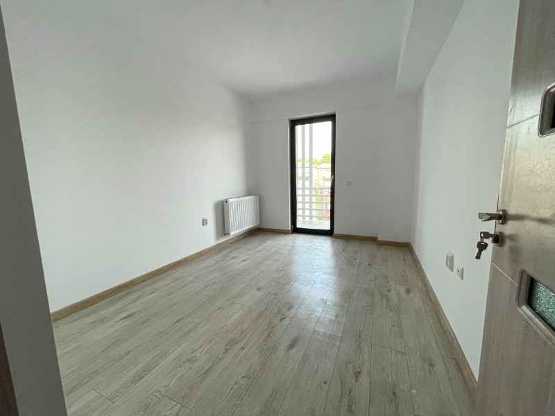 3 camere spatioase, nemobilate, bloc nou, 71mp utili, etaj 1/3, centrala termica, Bariera Valcii - Magnolia