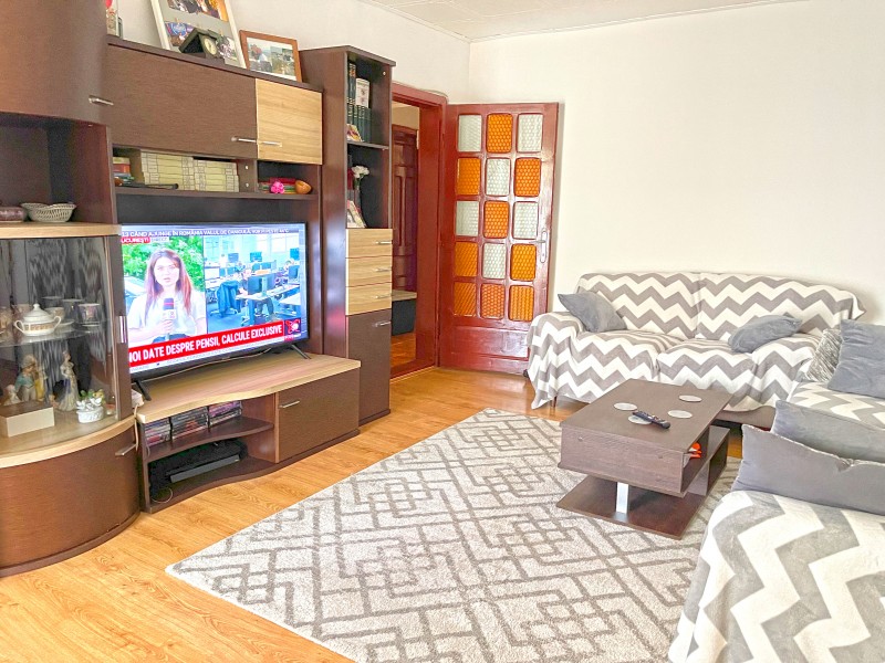 4 camere decomandate, 83mp, Craiovita Noua, vis-a-vis Carrefour- Pepco, Bd Oltenia, foarte spatios