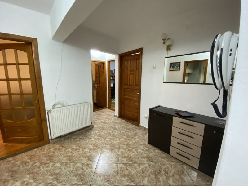 4 camere decomandate, 88mp utili, Craiovita Noua, vis a vis de Penny Market, centrala termica, separatie apa, f curat