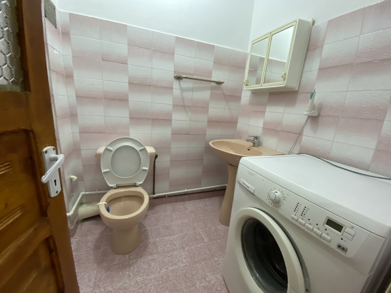 4 camere decomandate, 88mp utili, Craiovita Noua, vis a vis de Penny Market, centrala termica, separatie apa, f curat
