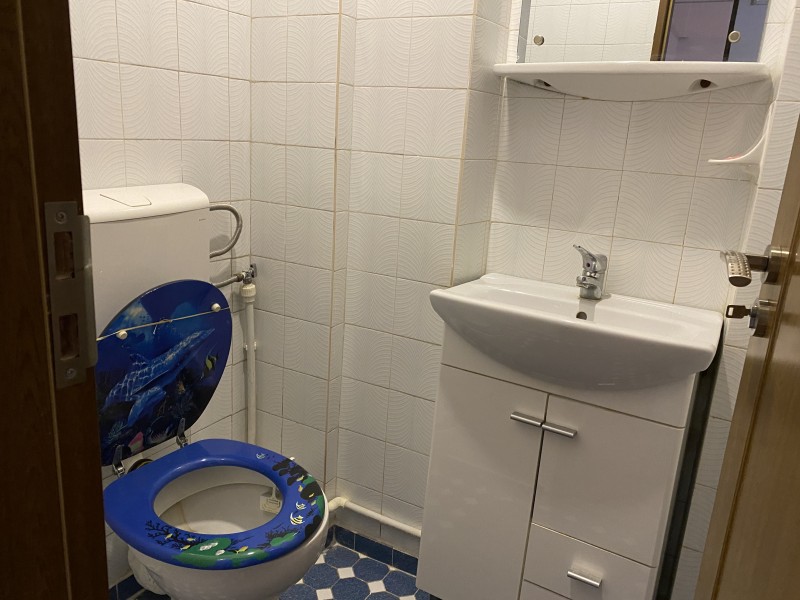 4 decomandate, Dezrobirii,etaj 1, centrala termica, modern
