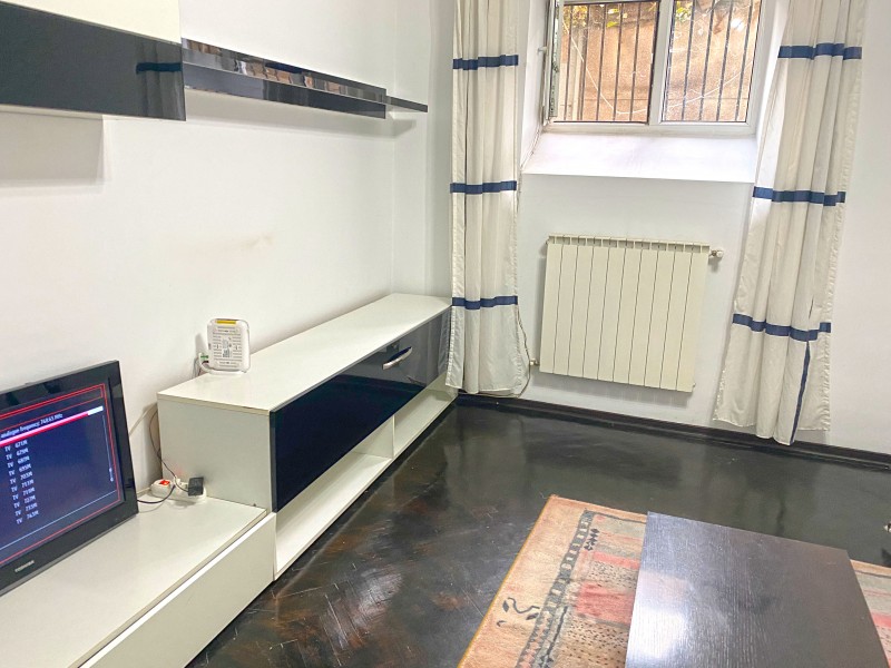 Apartament 2 camere decomandat, mobilat si utilat complet, centrala termica, demisol, intre Ramada si Liceul CFR