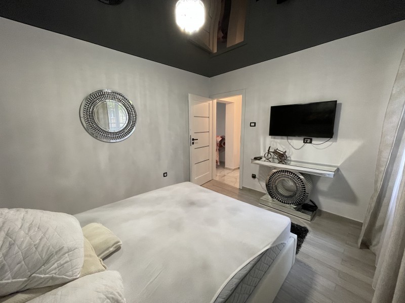 Apartament 2 camere mobilat si utilat curat parter, Brazda lui Novac,Complex Vechi, Statia Taxi
