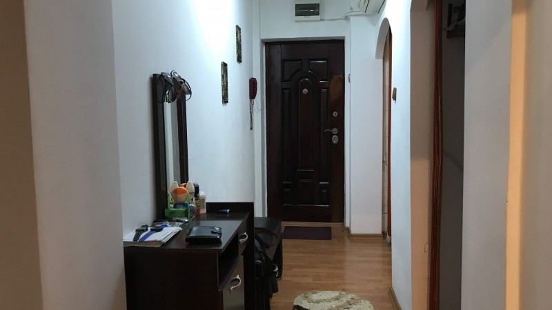 Apartament 2 camere mobilat si utilat modern, Sarari, bloc 1990
