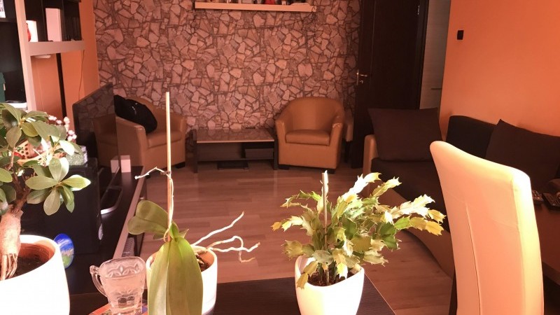 Apartament 3 camere Craiovita, etaj1, renovat