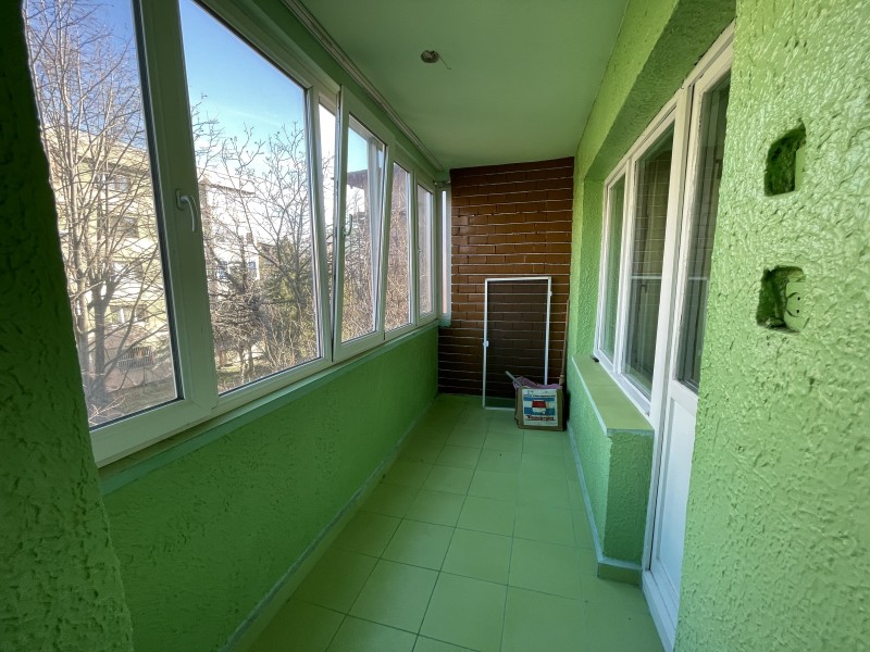 Apartament 3 camere decomandate, 1Mai, Sara, Medicina, Insula etaj2 din 4