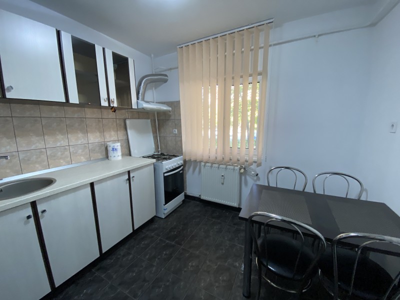 Apartament 3 camere decomandate, Lapus, Sucpi - Restaurant Prestige, parter
