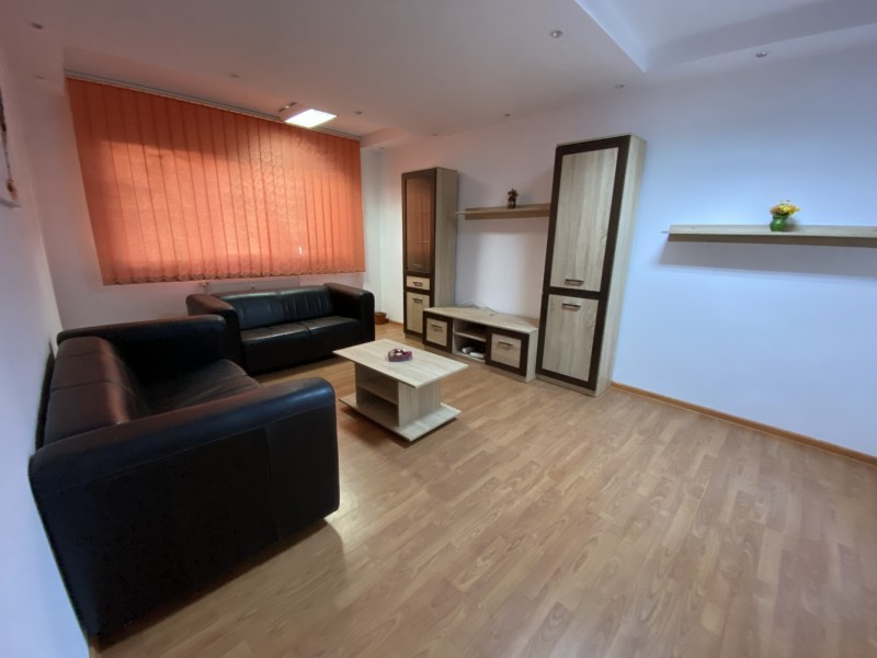 Apartament 3 camere decomandate, Lapus, Sucpi - Restaurant Prestige, parter