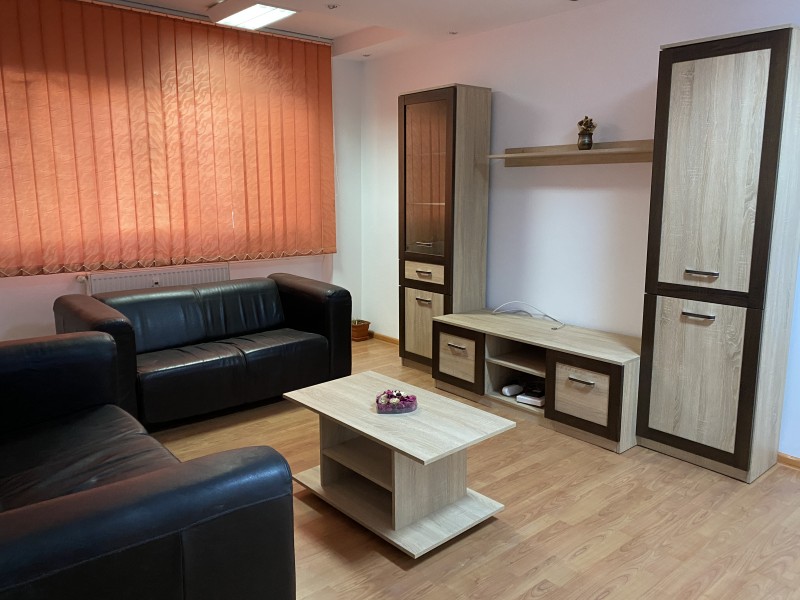 Apartament 3 camere decomandate, Lapus, Sucpi - Restaurant Prestige, parter