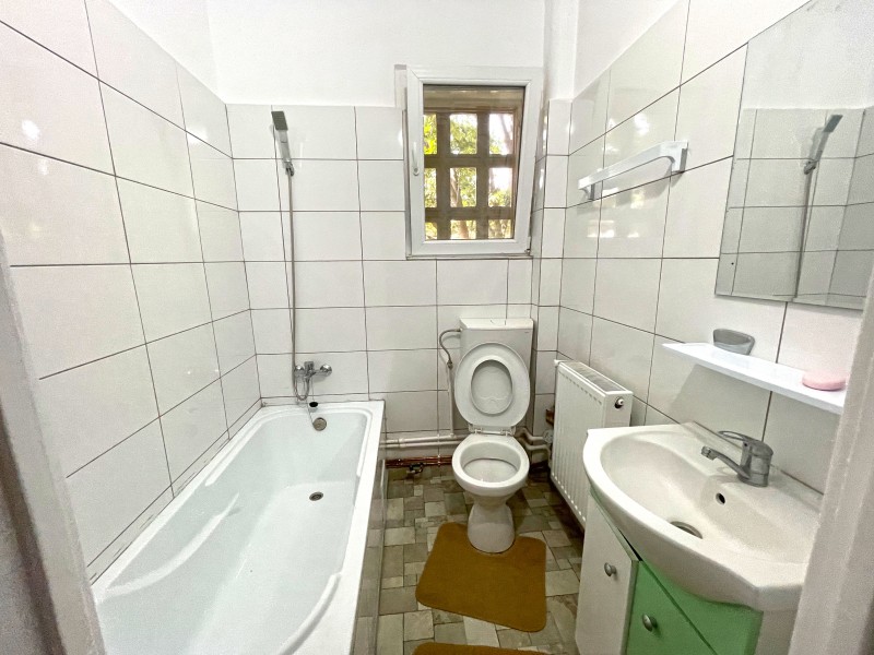 Apartament 3 camere semidecomandate, Centru - Ramada, etaj 2, complet mobilat si utilat