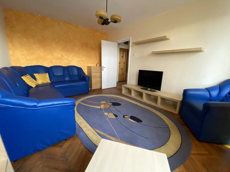 Garsoniera mobilata si utilata complet, Calea Bucuresti, Institut, etaj 3, foarte curat