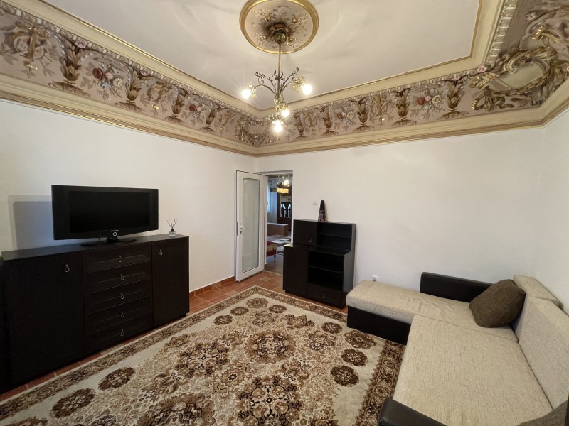 Casa Bariera Valcii speciala de inchiriat pentru firma sau locuinta