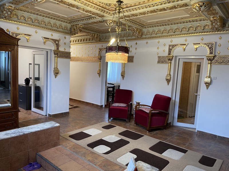 Casa Bariera Valcii speciala de inchiriat pentru firma sau locuinta