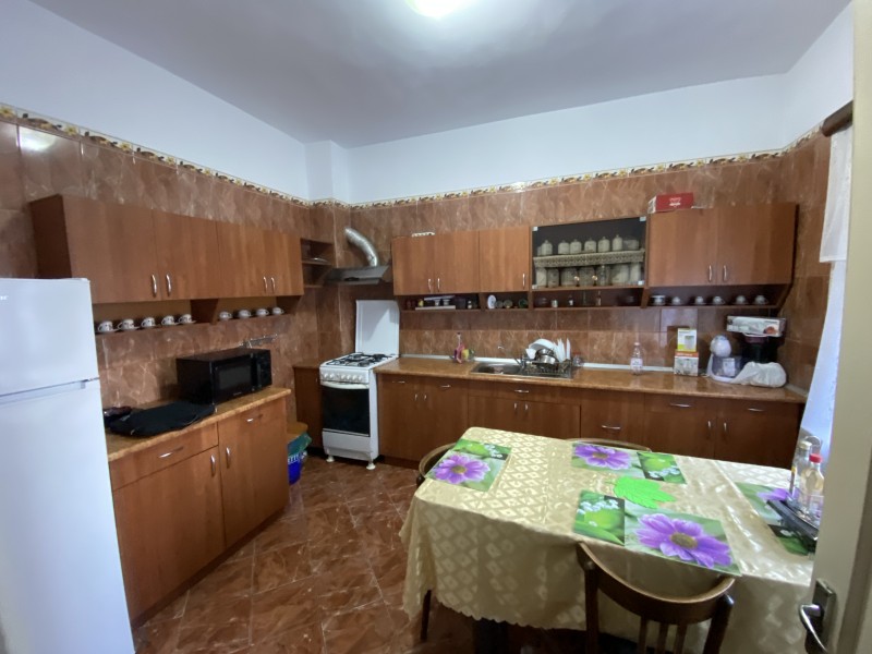 Casa Piata Veche, 4 camere, centrala termica