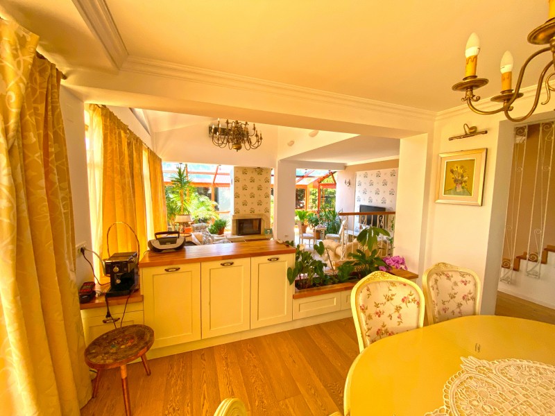 Casa lux, numai pentru cei cu adevarat pretentiosi