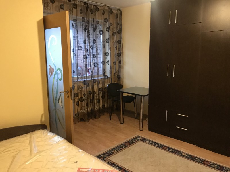 Garsoniera de vanzare, Brazda lui Novac, etaj 6