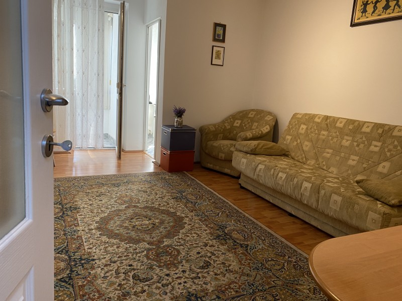 Garsoniera de vanzare mobilata si utilata complet, etaj intermediar, 2 lifturi, Brazda lui Novac - Piata , Complexul Vechi