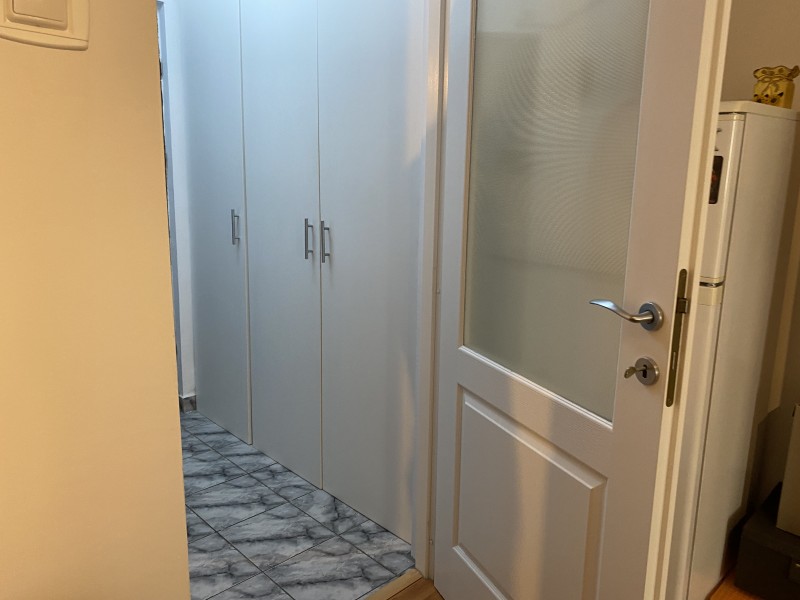 Garsoniera de vanzare mobilata si utilata complet, etaj intermediar, 2 lifturi, Brazda lui Novac - Piata , Complexul Vechi