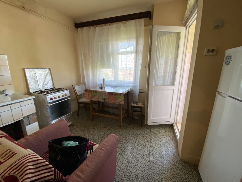 Garsoniera mobilata si utilata complet, 1Mai- spate Confectii, foarte spatioasa, decomandata