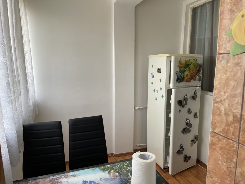 Garsoniera mobilata si utilata complet, Brazda- Liceul Titulescu, foarte spatioasa, vedere panoramica