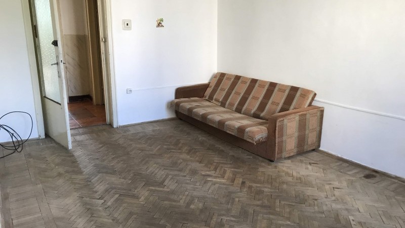 Inchiriere apartament 2 camere decomandat, etaj1 Primarie