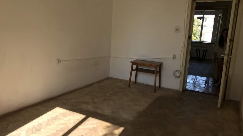 Inchiriere apartament 2 camere decomandat, etaj1 Primarie