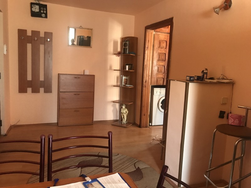 Inchiriere apartament 2 camere decomandat, mobilat, etaj 3/4, 1 Mai, zona Kaufland