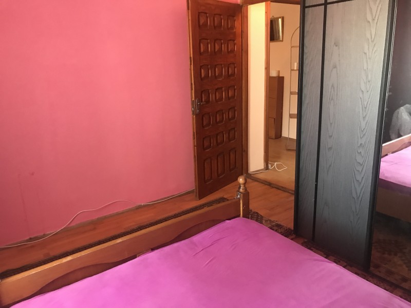 Inchiriere apartament 2 camere decomandat, mobilat, etaj 3/4, 1 Mai, zona Kaufland