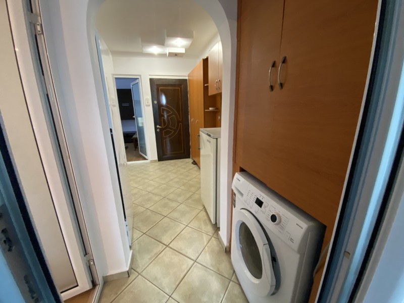 Apartament 2 camere decomandat, mobilat, etaj 3/4, Sarari, in spatele Kaufland