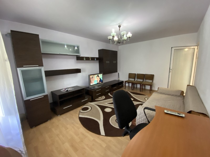 Apartament 2 camere decomandat, mobilat, etaj 3/4, Sarari, in spatele Kaufland
