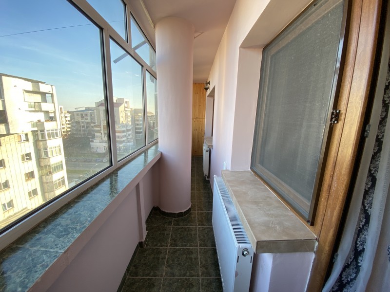Inchiriere apartament 2 camere decomandat, mobilat, etaj 6/7, Calea Bucuresti, zona Piata Centrala
