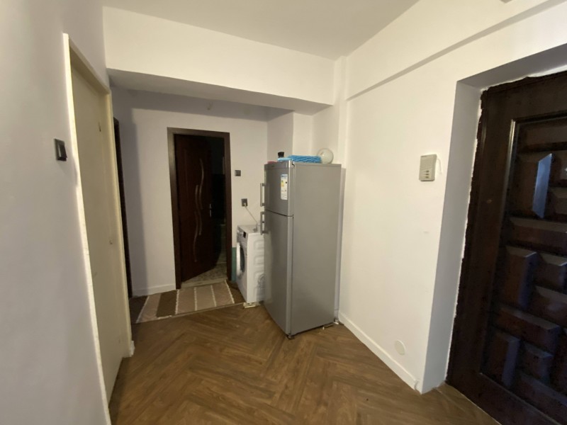 Inchiriere apartament 2 camere decomandat, mobilat, etaj 8/8, suprafata 60 mp, Rovine