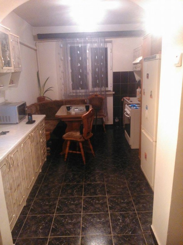 Inchiriere apartament 3 camere, mobilat, etaj 4/4, suprafata 70 mp, Brazda lui Novac, zona Gulliver