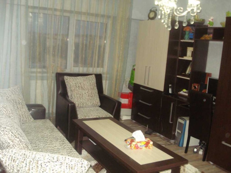 Inchiriere apartament 3 camere decomandat, mobilat, etaj 4/4, Calea Bucuresti, zona OMV