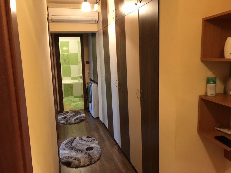 Inchiriere apartament 3 camere decomandat, mobilat, etaj 5/8, suprafata 65 mp, an constructie 1983, 1 Mai, zona Confectii