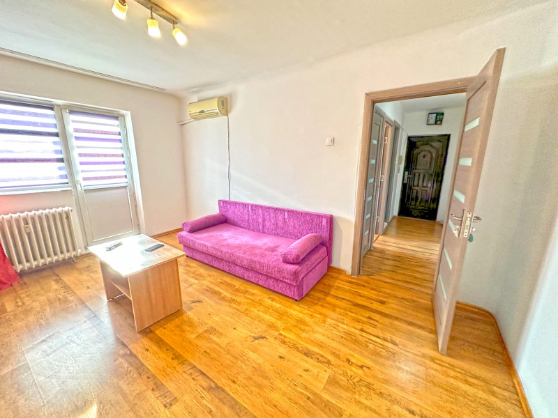 Inchiriere garsoniera decomandat, mobilat, etaj 3/4, Brazda lui Novac, zona Rocada